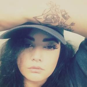 Meet your Posher, Isha